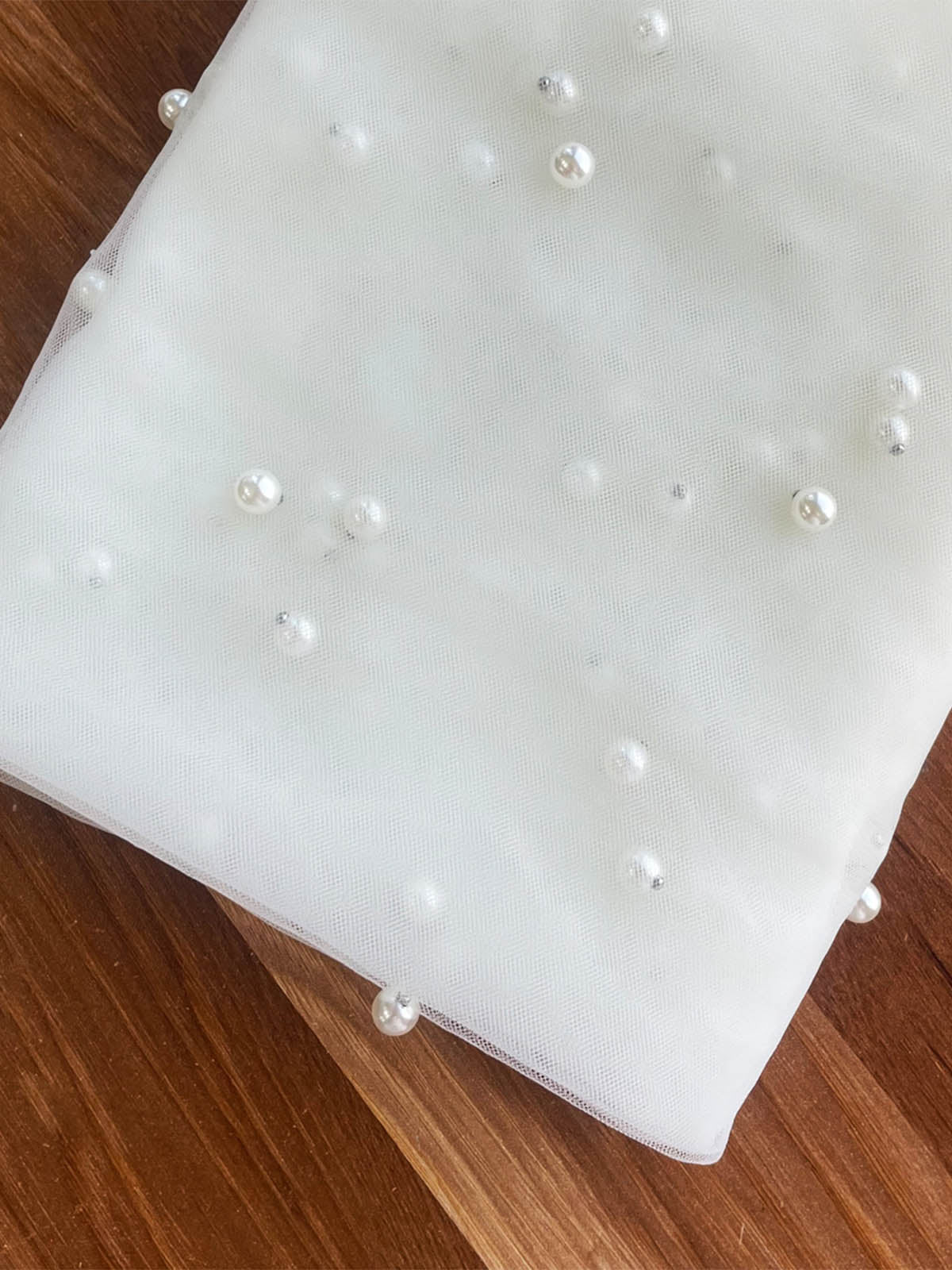 Graceful One Tier Pearl Long Chapel Veil