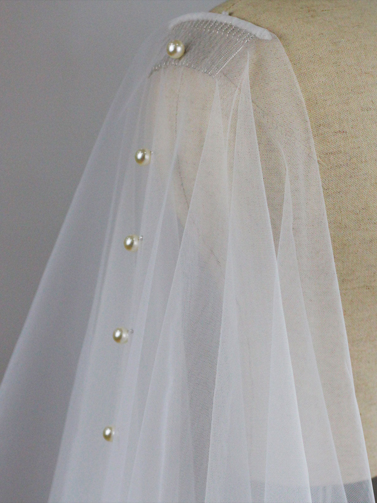 New Simple White Beading Veil