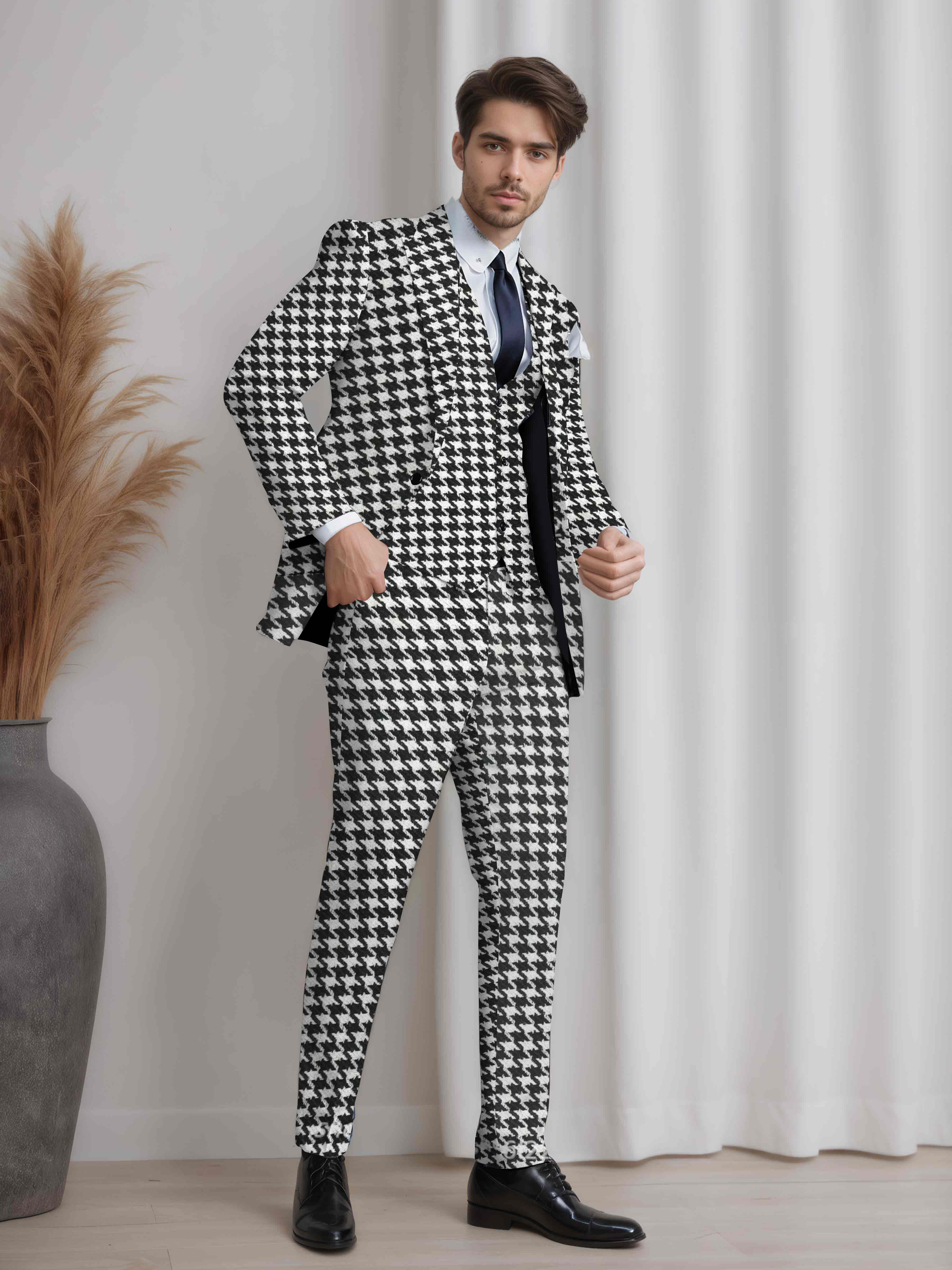 Tailored Peak Lapel Men's 3 Pieces Check and Houndstooth Suit for Business Wear