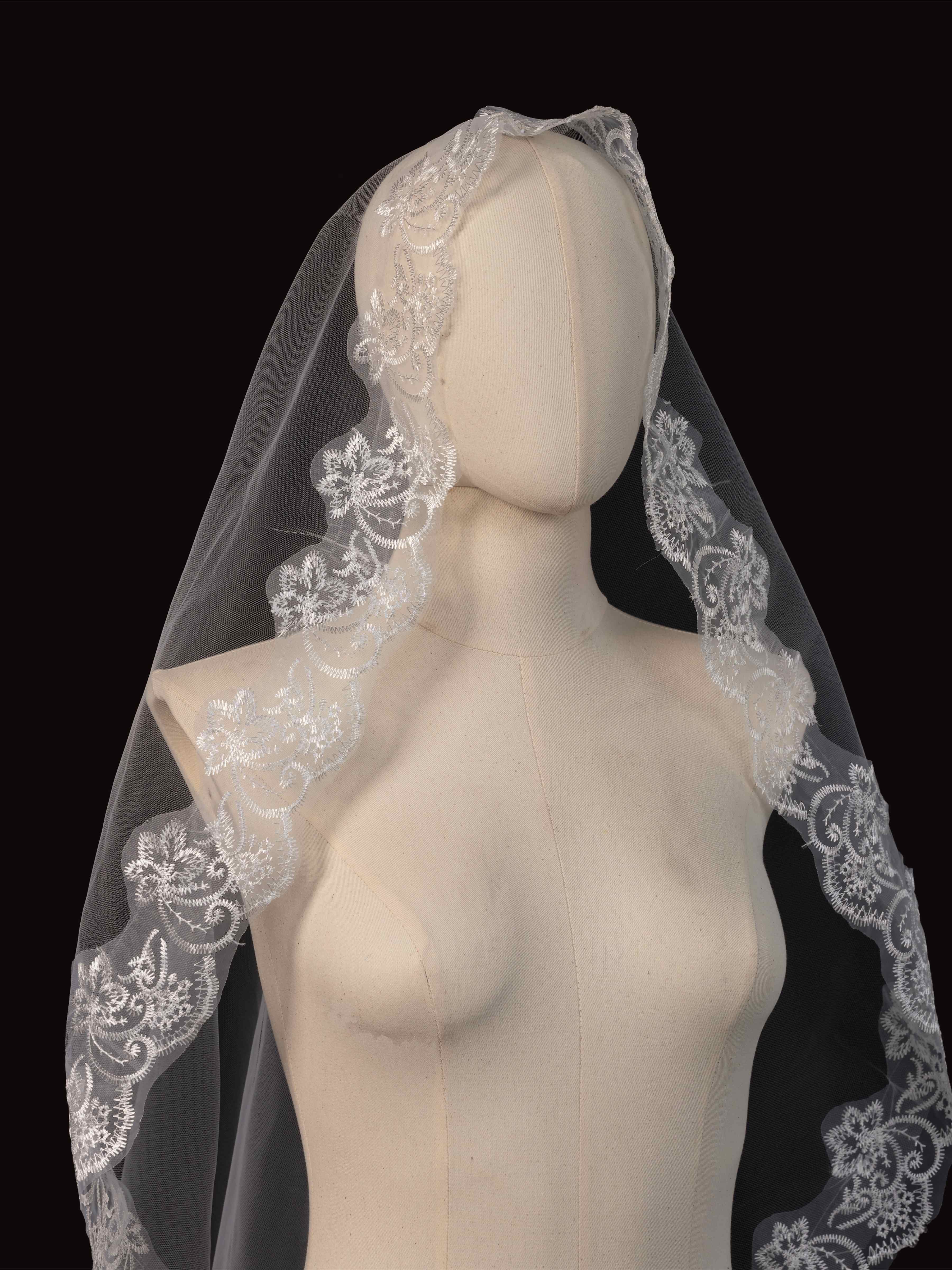 Black Lace Bridal Veil with Floral Edge