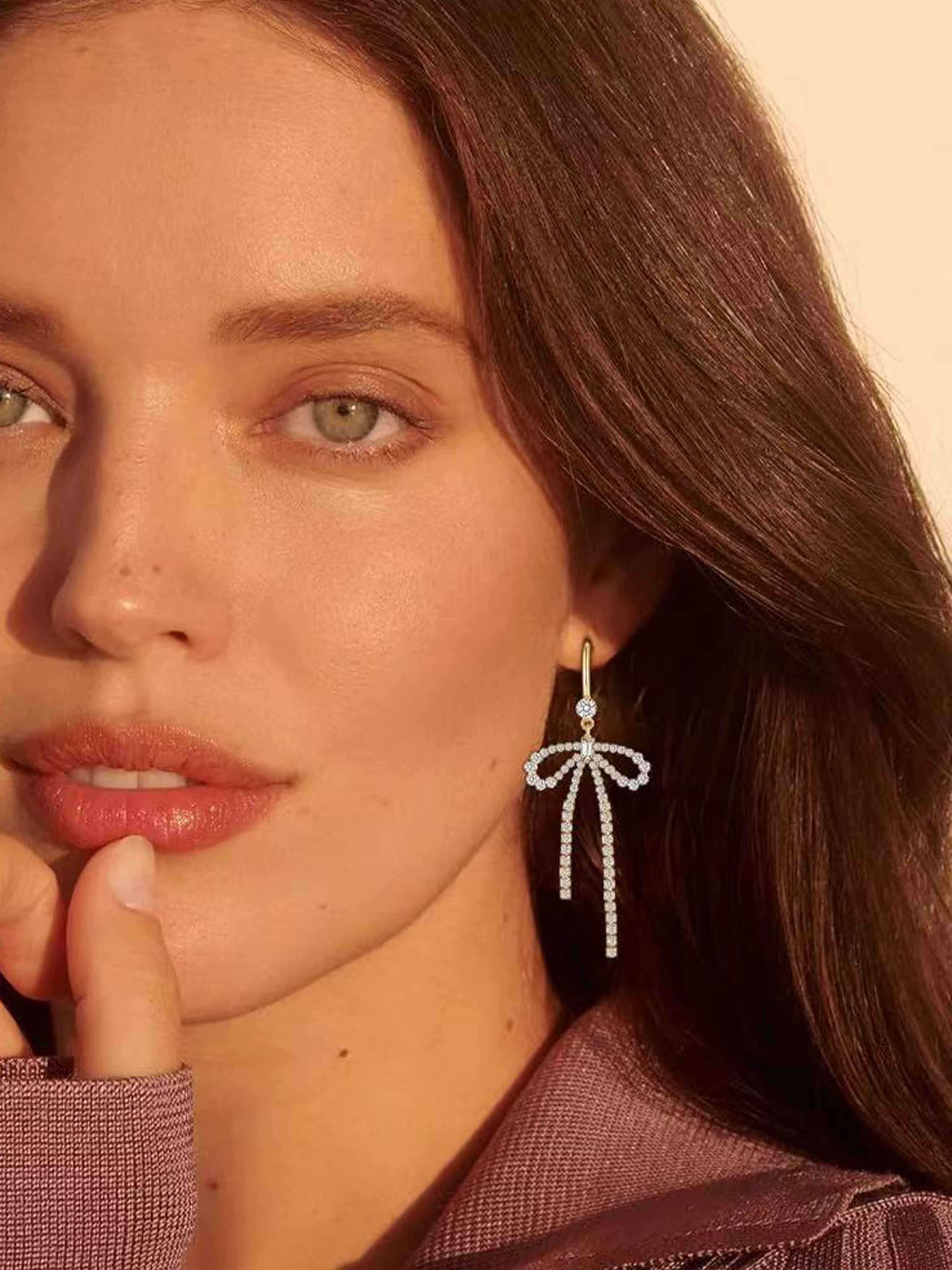 Charming Rhinestones Bow Long Earrings