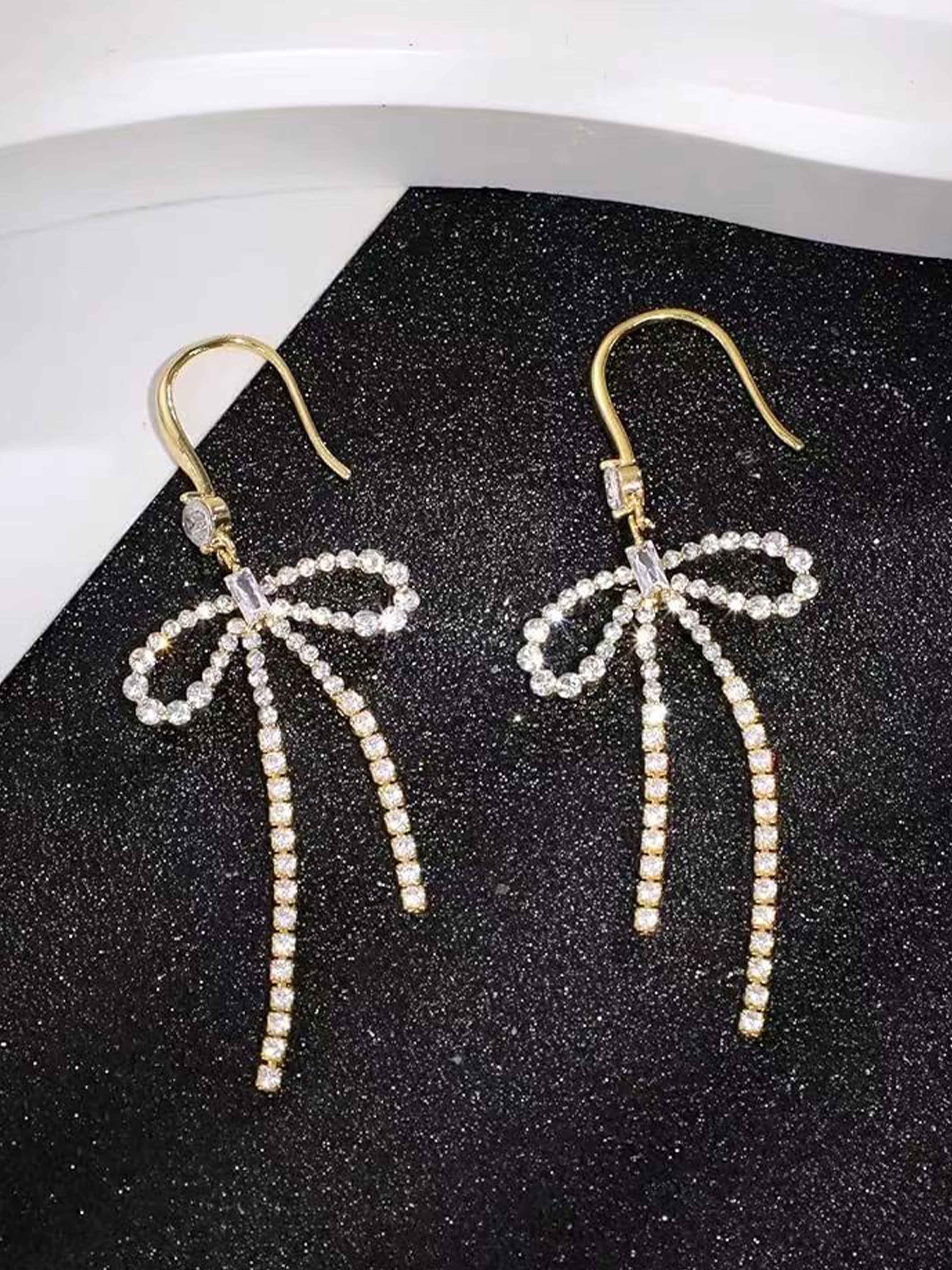 Charming Rhinestones Bow Long Earrings