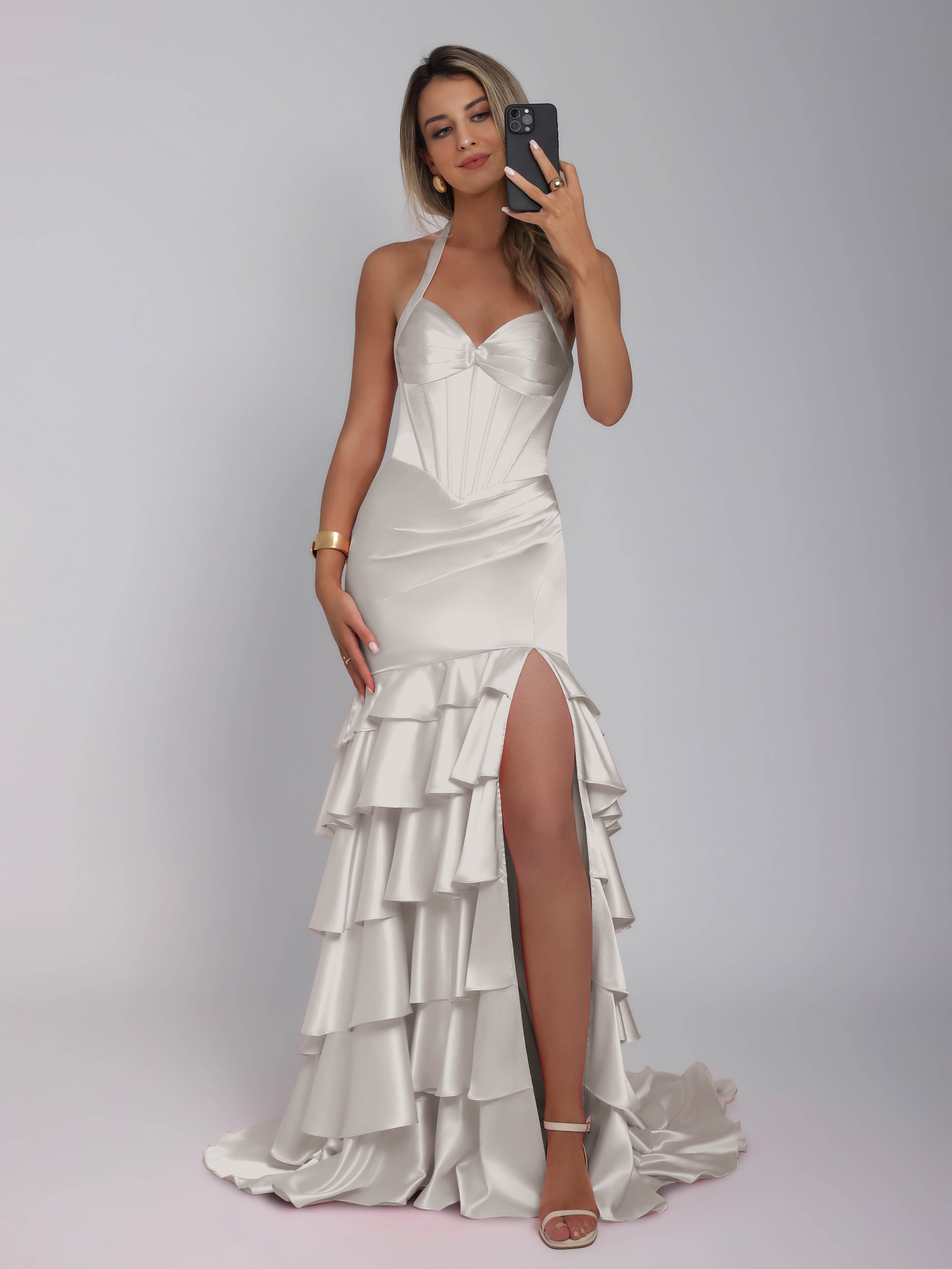 Make a Dazzling Entrance with Stunning Prom Dresses - Shop Now! Make a Dazzling Entrance with Stunning Prom Dresses - Shop Now!