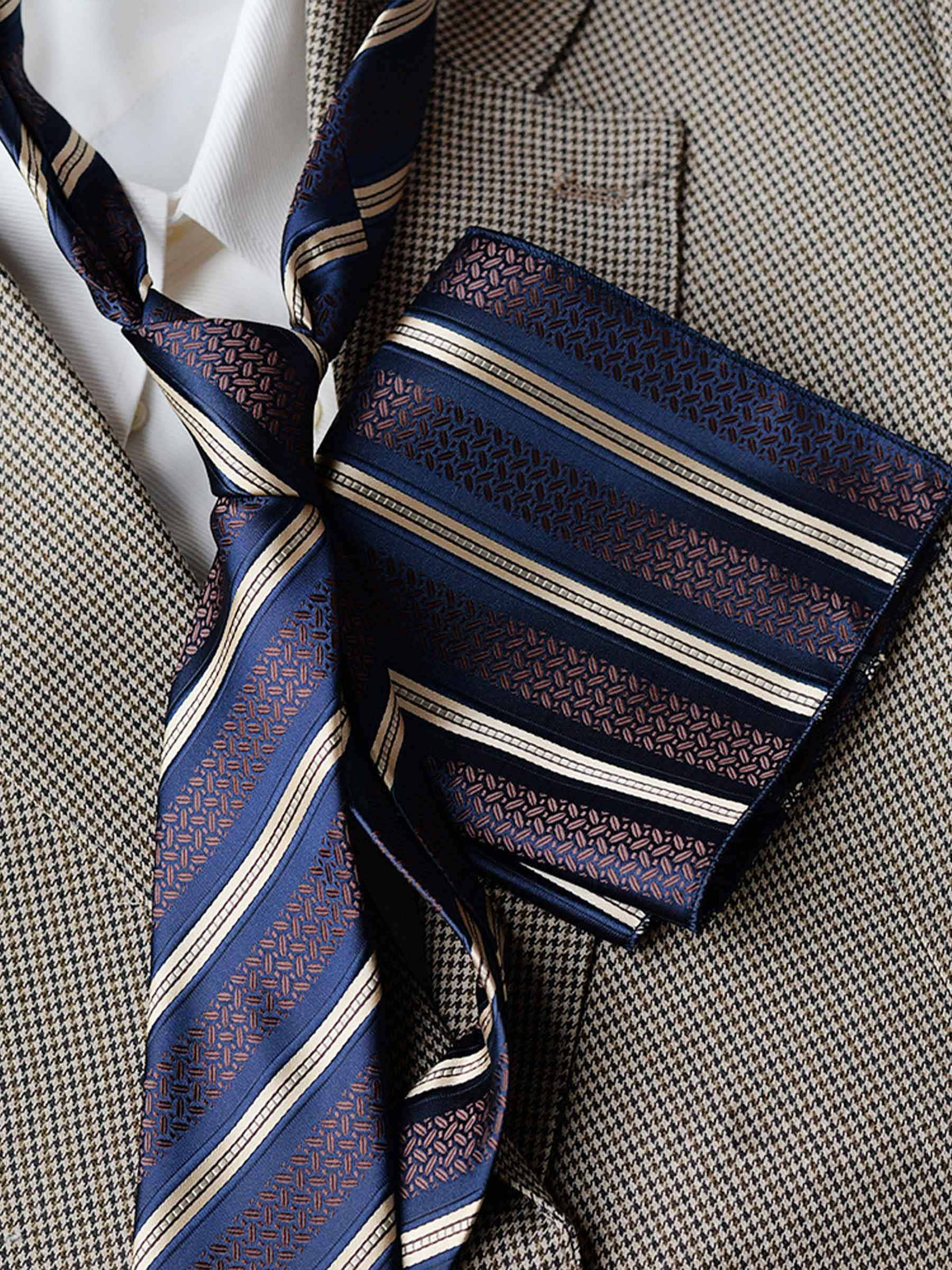 Modern Men's Patterned Tie and Pocket Square Set UK