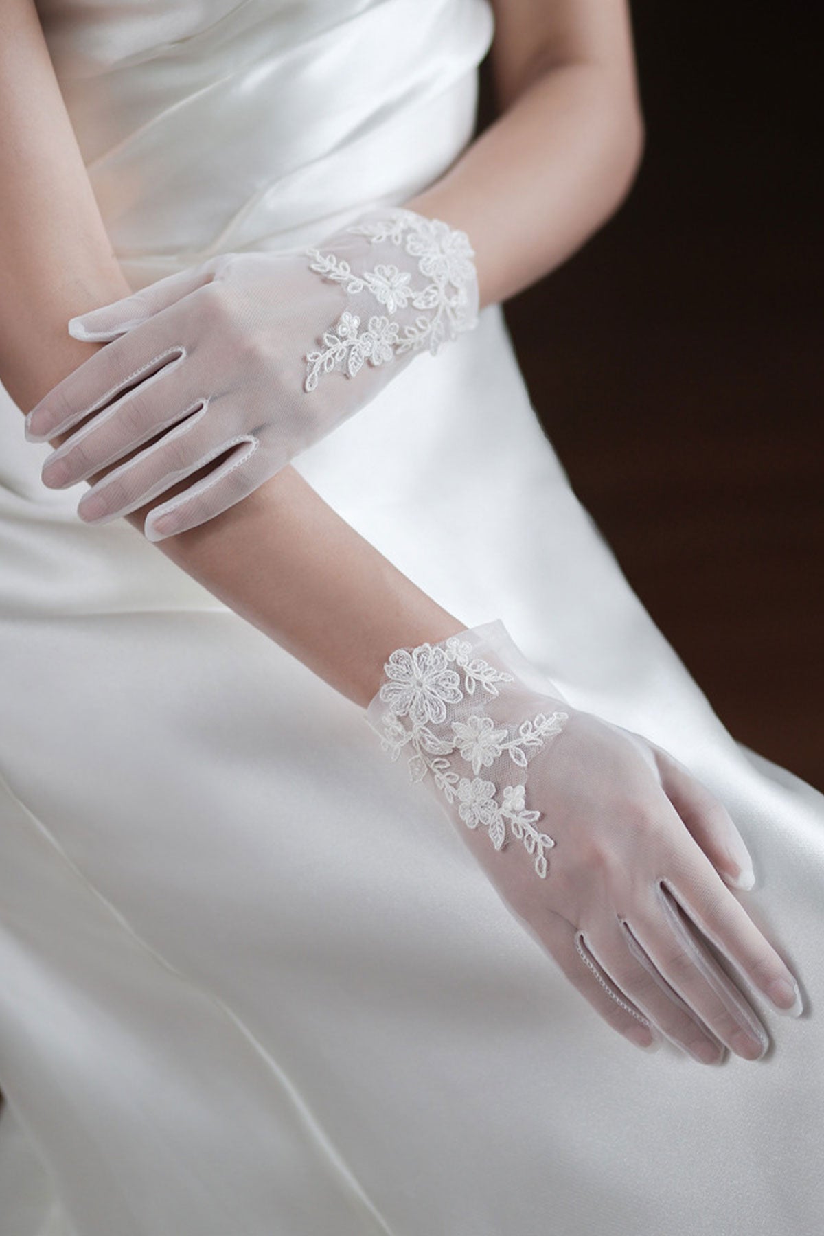 Modern Floral Embroidered Wedding Bridal Gloves