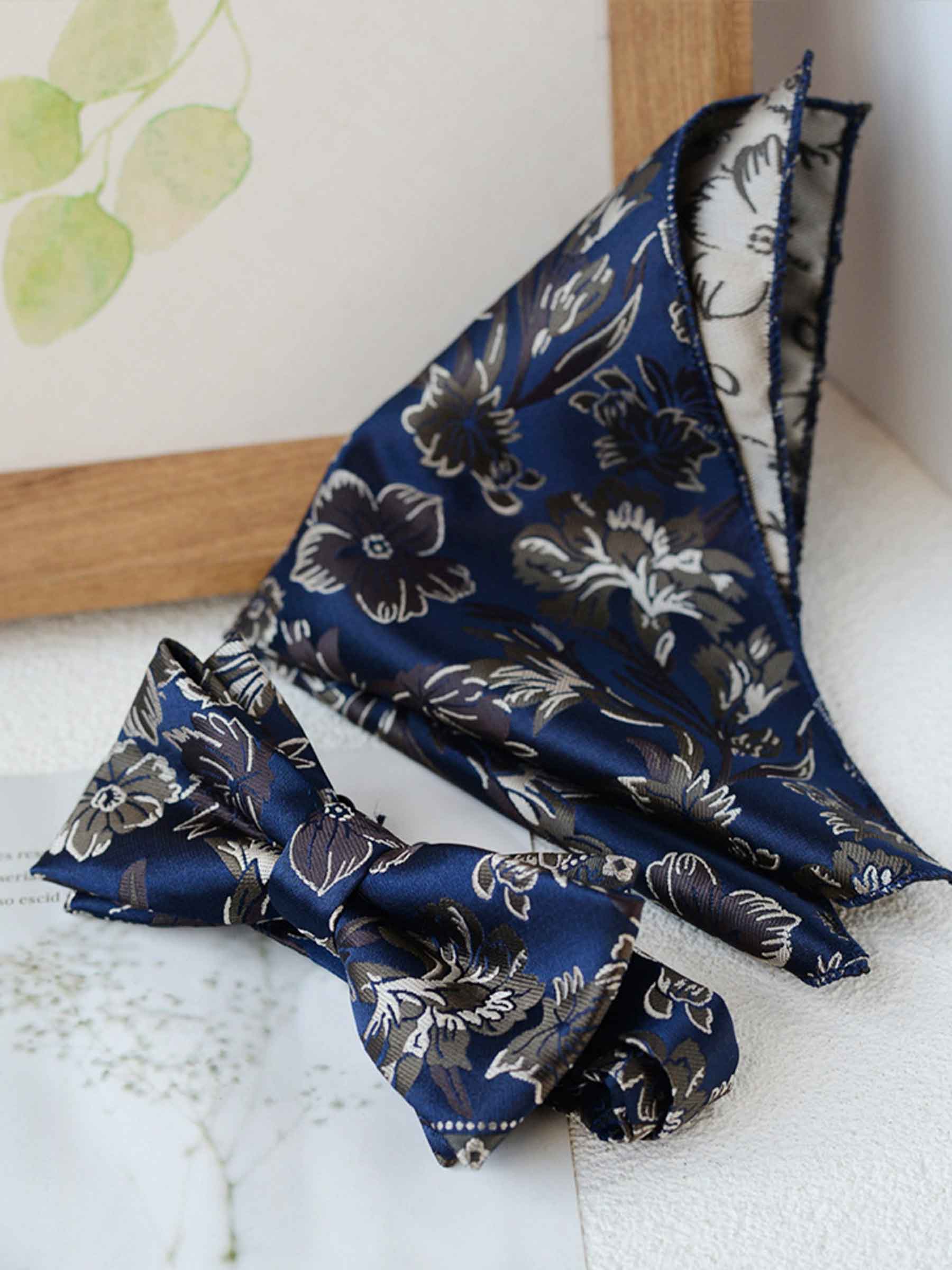 Modern Men's Bow Tie and Pocket Square Set UK