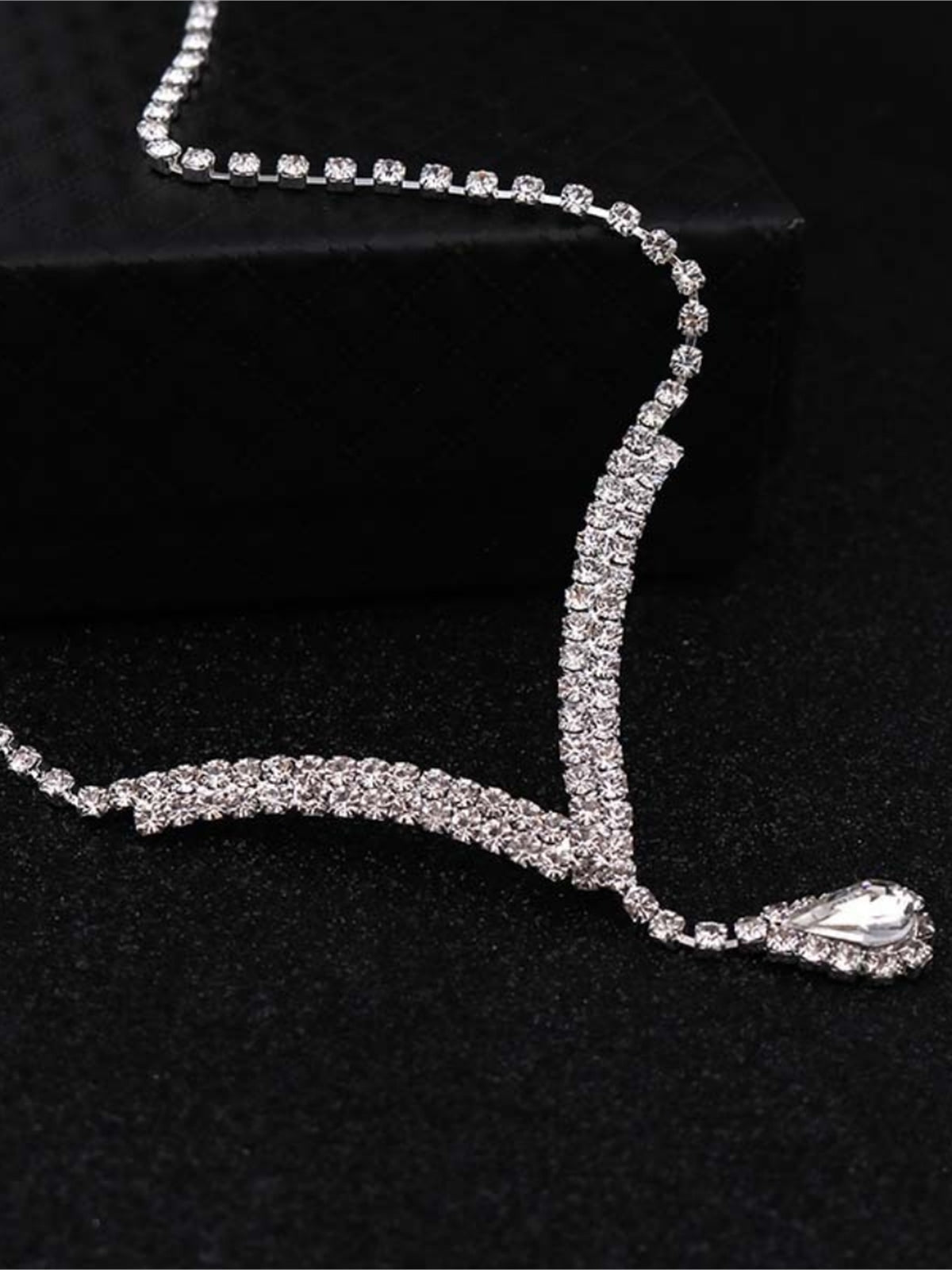 V-Shaped Teardrop Crystal Jewelry Set